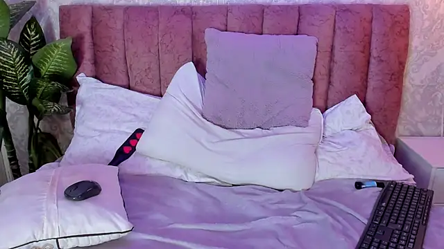 Snapshot of tiffany_becker chatting on 21, 1, 2025 tiffany becker online show from 21, 1, 2025