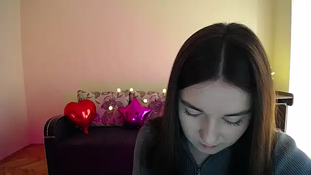 Pretty shy online show from 19, 3, 2025