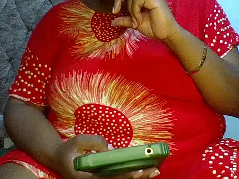Snapshot of zoey10 chatting on 23, 4, 2026 zoey10 online show from 23, 4, 2026
