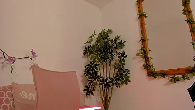 BonnieCute  online show from 23, 10, 2025