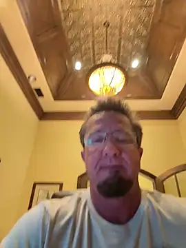 sluttydylan online show from 5, 3, 2026