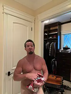 sluttydylan online show from 5, 7, 2026
