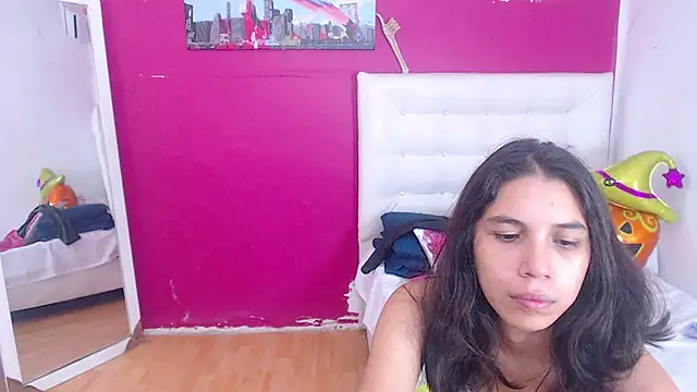 Snapshot of nextdoor_fantasy1 chatting on 29, 10, 2025 nextdoor fantasy1 online show from 29, 10, 2025