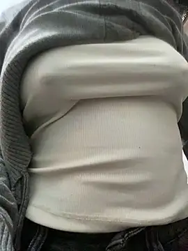 Snapshot of Sofia_xx2 chatting on 10, 12, 2024 Sofia xx2 online show from 10, 12, 2024