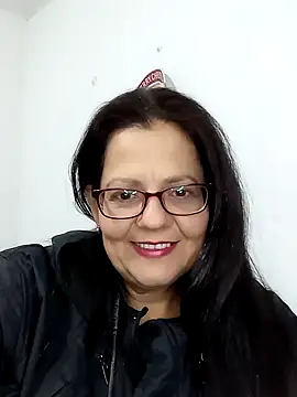 CasandraJones1 online show from 2, 1, 2025