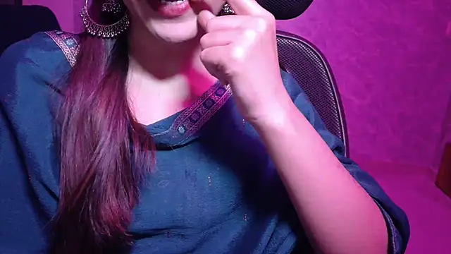 Snapshot of MidnightFlame chatting on 14, 9, 2025 MidnightFlame online show from 14, 9, 2025