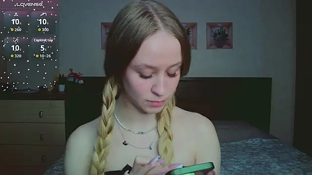 Lily  Devil online show from 15, 2, 2026