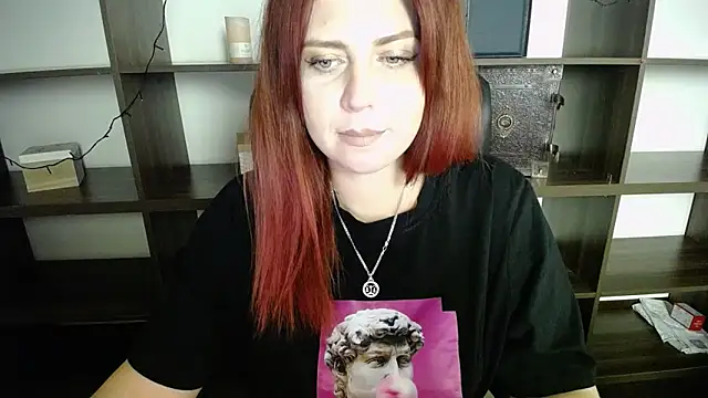 Lizzy Love online show from 18, 1, 2025