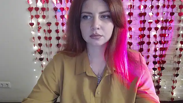 Lizzy Love online show from 11, 2, 2025