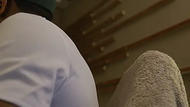 Logan Varela online show from 23, 2, 2026