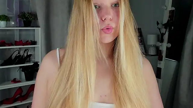 Rebecca Kelly online show from 21, 10, 2025