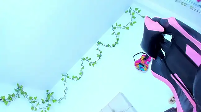 JazirMartinez online show from 20, 2, 2025