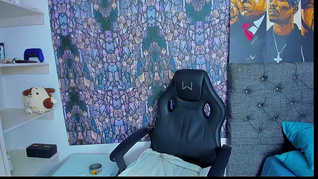 Snapshot of dominic_smith_ chatting on 30, 12, 2024 dominic smith online show from 30, 12, 2024