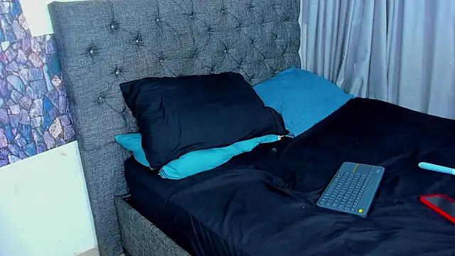 Snapshot of dominic_smith_ chatting on 22, 1, 2025 dominic smith online show from 22, 1, 2025