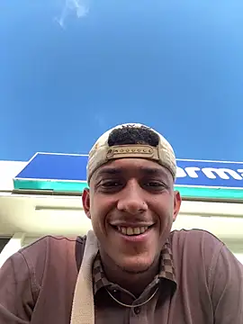 Snapshot of dominic_smith_ chatting on 6, 2, 2025 dominic smith online show from 6, 2, 2025