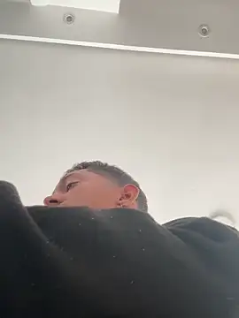 Snapshot of dominic_smith_ chatting on 13, 2, 2025 dominic smith online show from 13, 2, 2025