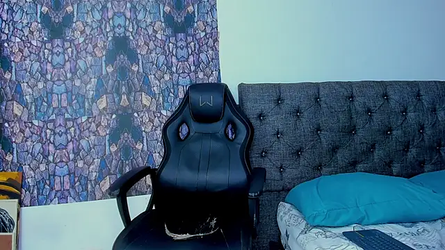 Snapshot of dominic_smith_ chatting on 16, 2, 2025 dominic smith online show from 16, 2, 2025