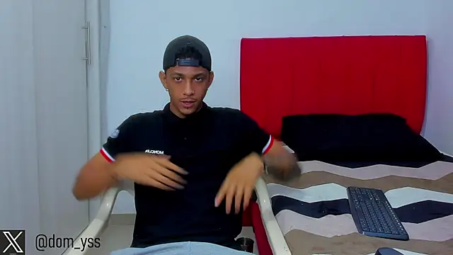 Snapshot of dominic_smith_ chatting on 25, 2, 2025 dominic smith online show from 25, 2, 2025