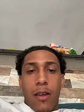 Snapshot of dominic_smith_ chatting on 16, 12, 2025 dominic smith online show from 16, 12, 2025