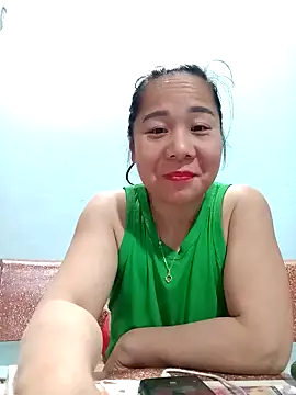 Queen 18200 online show from 2, 1, 2025