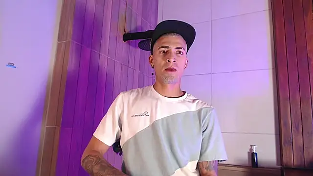 DrakeNeumann online show from 11, 11, 2025