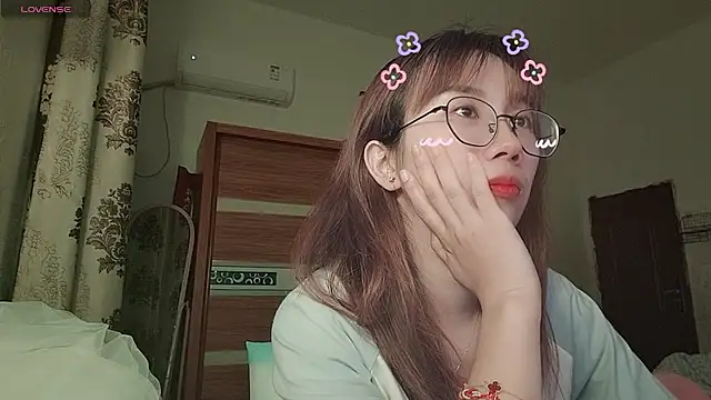 Snapshot of Lili_666 chatting on 19, 5, 2026 Lili 666 online show from 19, 5, 2026