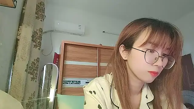 Snapshot of Lili_666 chatting on 21, 5, 2026 Lili 666 online show from 21, 5, 2026