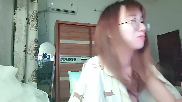 Snapshot of Lili_666 chatting on 28, 5, 2026 Lili 666 online show from 28, 5, 2026