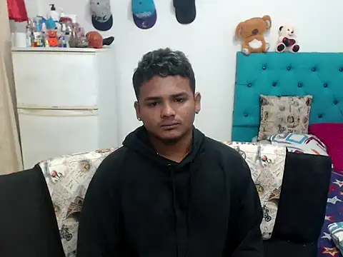 Boycuriousxxx online show from 24, 2, 2025