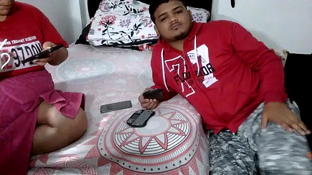 Snapshot of Boycuriousxxx chatting on 7, 4, 2026 Boycuriousxxx online show from 7, 4, 2026