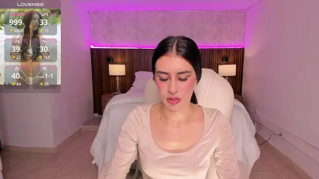 karlaa james online show from 25, 5, 2026