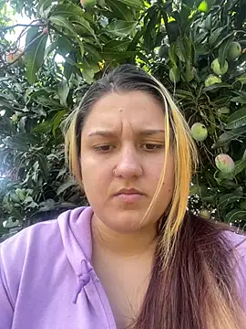 saray gomez22 online show from 18, 1, 2026