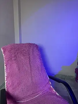 saray gomez22 online show from 13, 4, 2026