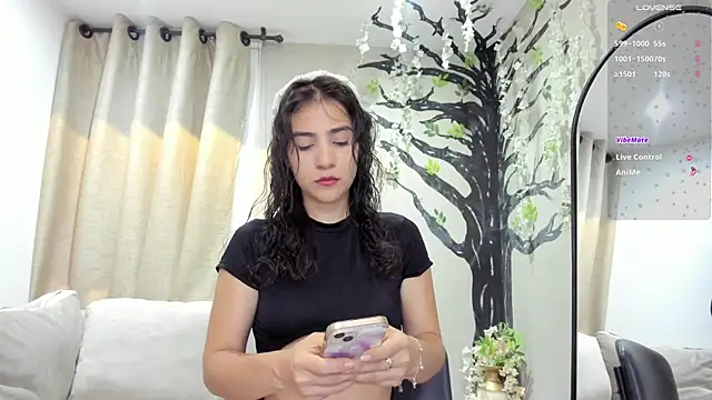 Snapshot of Miranda_doll_ chatting on 16, 5, 2026 Miranda doll online show from 16, 5, 2026