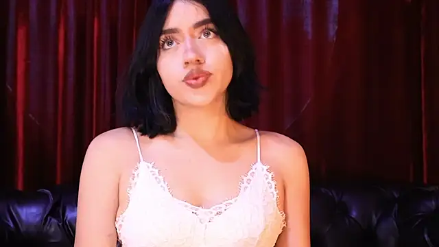 KasiaNoir  online show from 6, 4, 2026