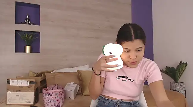 nami hot04 online show from 17, 1, 2025