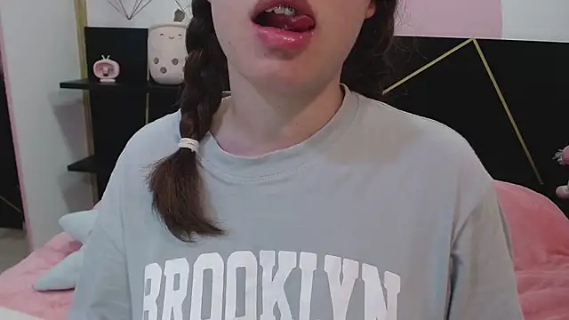 DanniAbbey online show from 15, 2, 2025