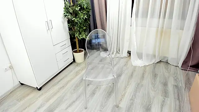 SpiceCarla online show from 4, 1, 2025