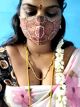 Snapshot of mayaa2u chatting on 15, 7, 2026 mayaa2u online show from 15, 7, 2026
