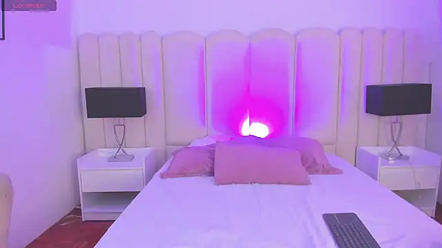 Tom Silver   online show from 17, 2, 2025