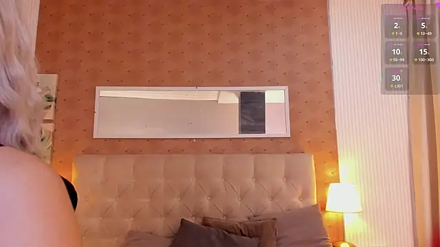 Snapshot of zoe_alanaa chatting on 10, 9, 2025 zoe alanaa online show from 10, 9, 2025