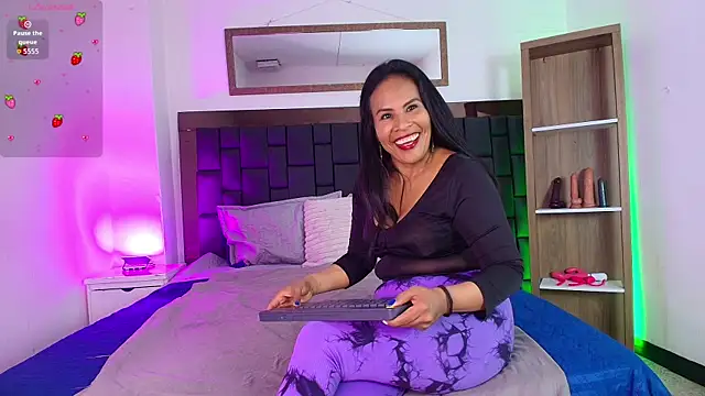 Snapshot of Anthonelaa__ chatting on 25, 6, 2026 Anthonelaa online show from 25, 6, 2026