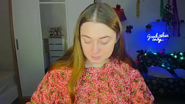 Snapshot of Demure_Smile chatting on 8, 12, 2024 Demure Smile online show from 8, 12, 2024