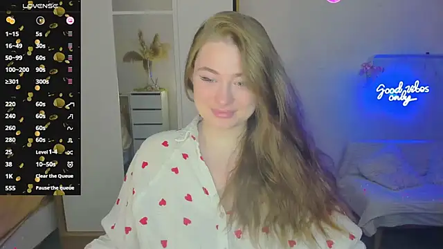 Snapshot of Demure_Smile chatting on 25, 1, 2025 Demure Smile online show from 25, 1, 2025