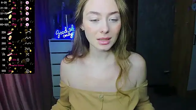 Snapshot of Demure_Smile chatting on 15, 9, 2025 Demure Smile online show from 15, 9, 2025