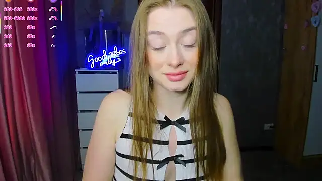 Snapshot of Demure_Smile chatting on 26, 9, 2025 Demure Smile online show from 26, 9, 2025