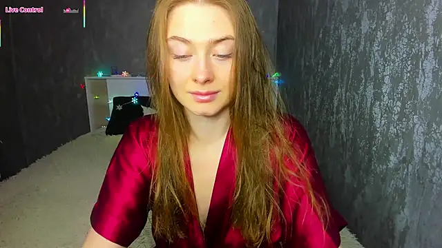 Snapshot of Demure_Smile chatting on 28, 9, 2025 Demure Smile online show from 28, 9, 2025