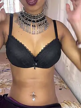 Hot-sexy222 online show from 15, 1, 2025