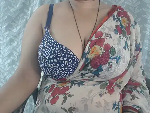 Snapshot of cute-priy chatting on 29, 6, 2026 cute-priy online show from 29, 6, 2026
