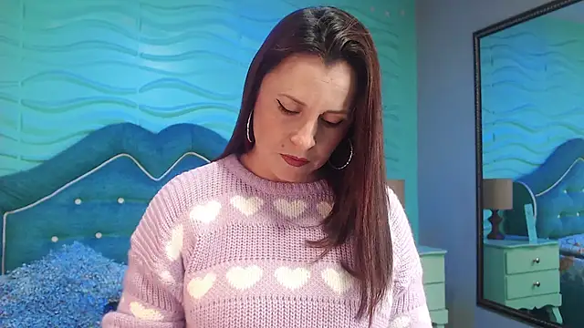 Snapshot of BarbaraTyleer chatting on 9, 1, 2025 BarbaraTyleer online show from 9, 1, 2025